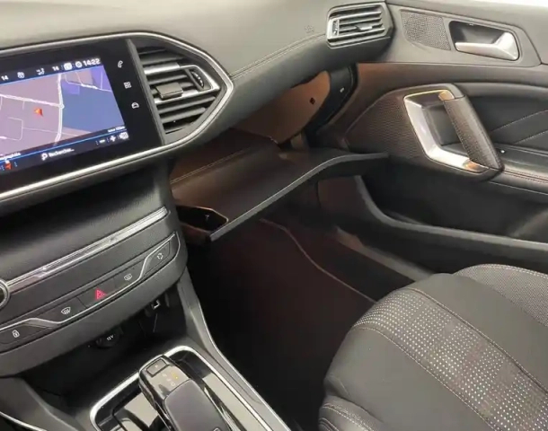Peugeot 308 bluehdi 130ch s&amp;s eat8 — photo 34