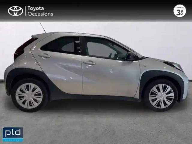 Toyota Aygo X 1.0 vvt-i 72ch dynamic — photo 4