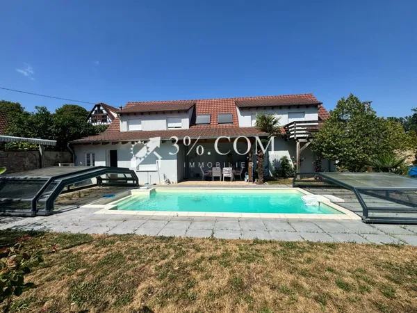 Maison 8 pièces 343 m²