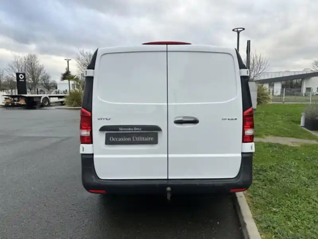 Mercedes Vito 111 bluetec fourgon long — photo 4