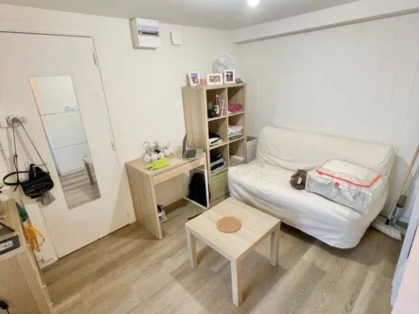 Studio 1 pièce 11 m²