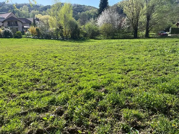 Terrain 513 m²