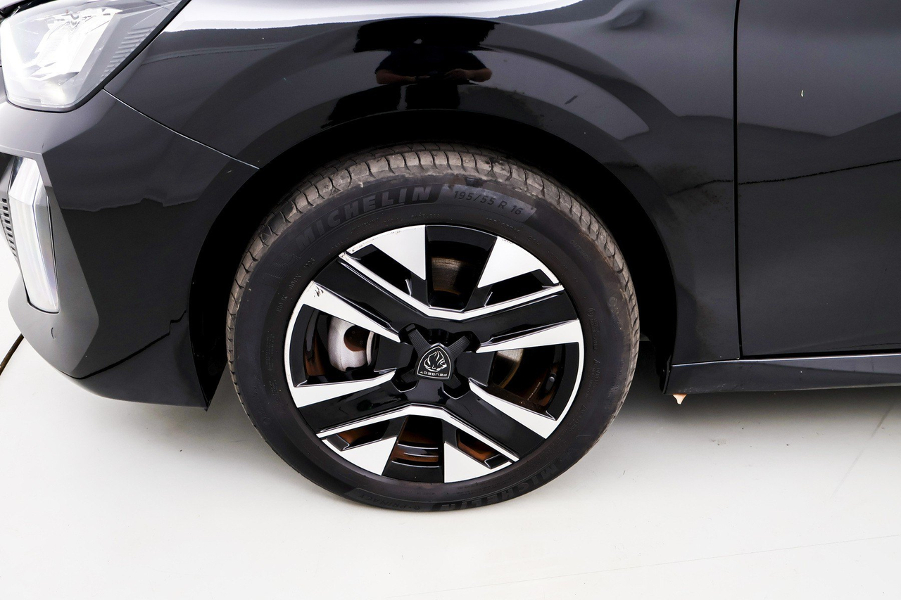 Peugeot 208 — photo 10