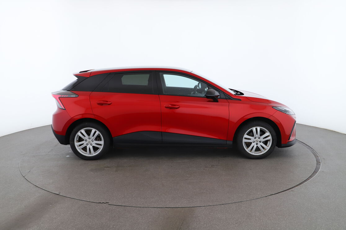 MG 4 EV 64kWh -150 kW 2WD Luxury — photo 6