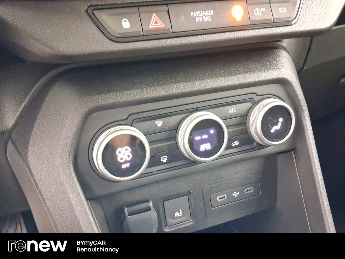 Dacia Sandero TCe 110 — photo 21