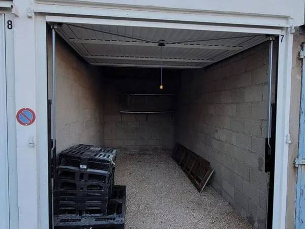 Garage et parking Vente Lons-le-Saunier 14600€