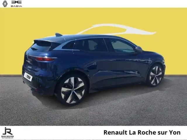 Renault Megane e-tech electric ev60 220ch techno optimum charge — photo 12
