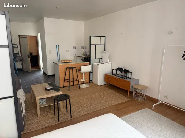 Studio meublé tt compris