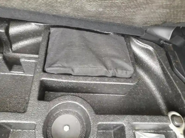 Jeep Renegade 1.3 turbo t4 190 ch phev at6 4xe eawd edition limitee central park — photo 27