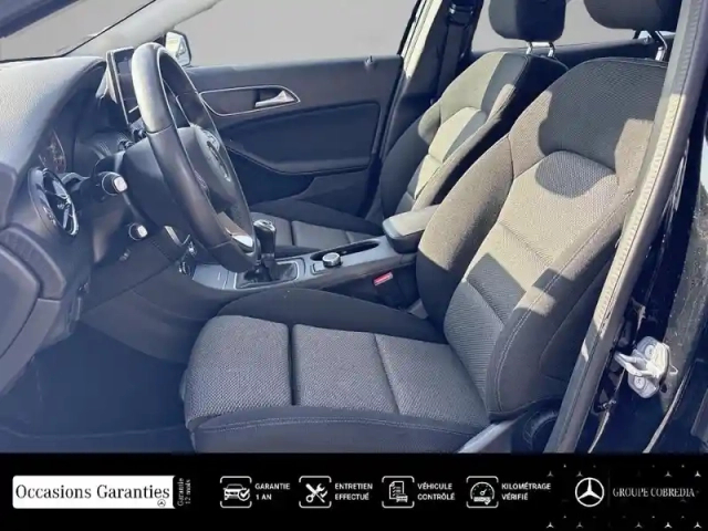 Mercedes Gla 180 122ch intuition euro6d-t — photo 11