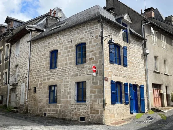 Village house Charming renovated country house with 79 m² of living space and a separate garden, lo