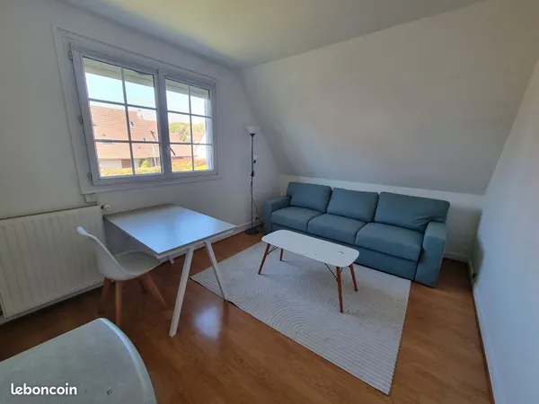 Chambre meublée pour étudiante