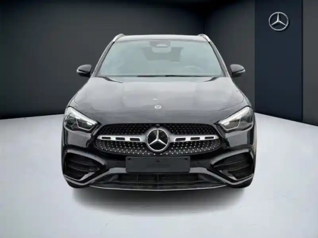 Mercedes Gla 200 d amg line — photo 32