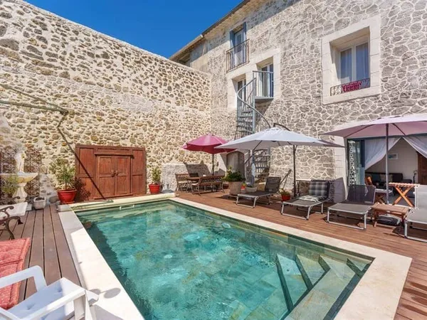 Maison 8 pièces 208 m²
