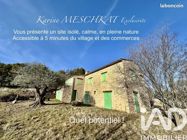 Château 6 pièces 140 m²