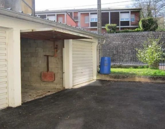 Garage fermé BESANCON - 0 m2