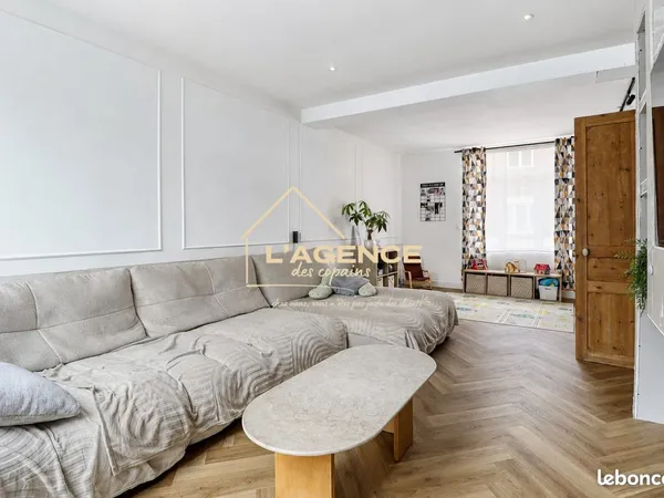 Maison 7 pièces 181 m²