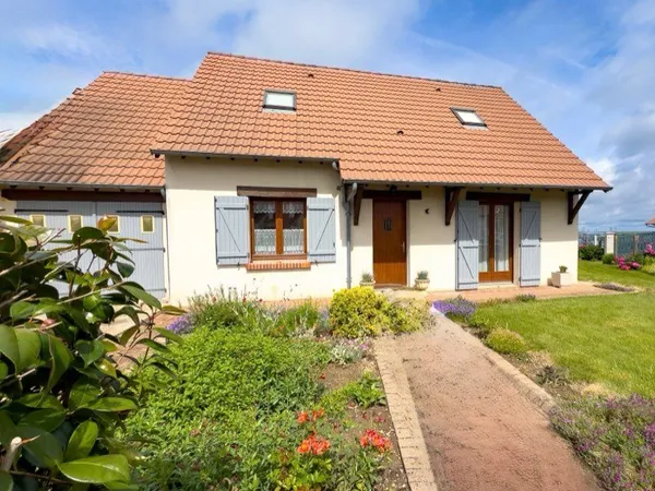 Maison individuelle 7 pièces 93 m2 loi carré