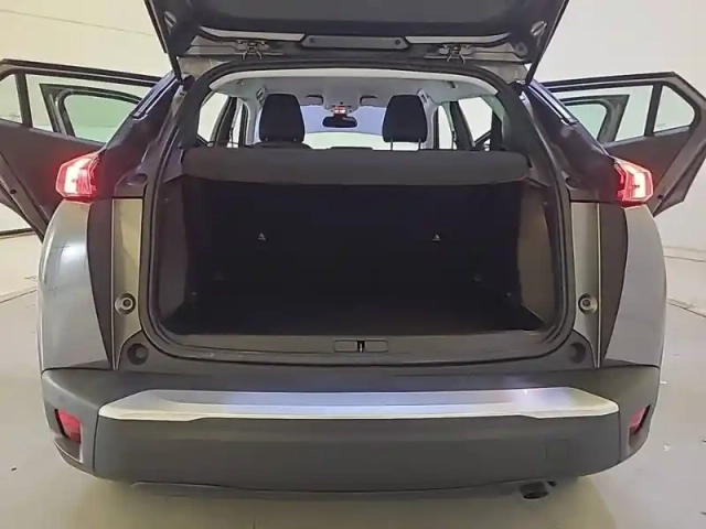 Peugeot 2008 puretech 100 s&amp;s bvm6 — photo 6