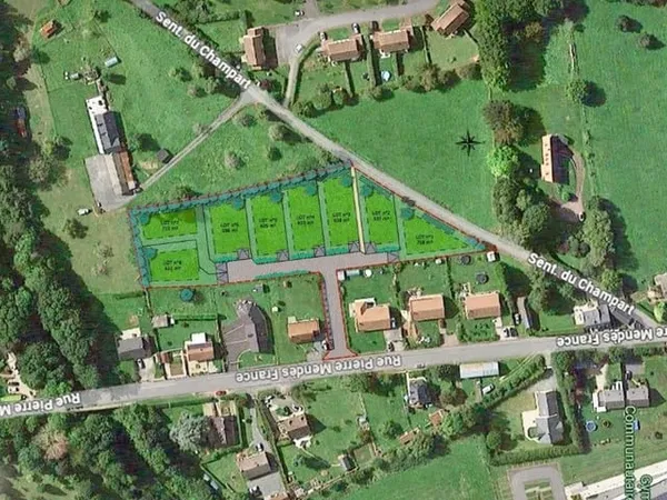 Terrain 605 m²