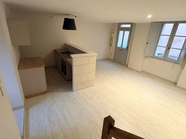 À louer - Appartement T3 rénové - Centre-ville de Loudun