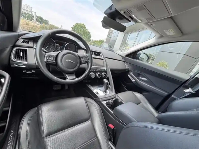 Jaguar E-Pace 2.0 d - 150 ch awd bva — photo 20