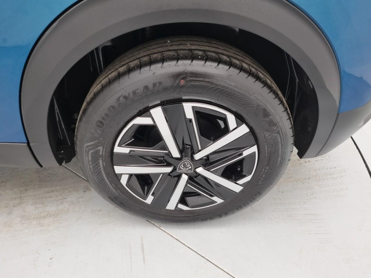 Peugeot 2008 100 s&s bvm6 business — photo 16