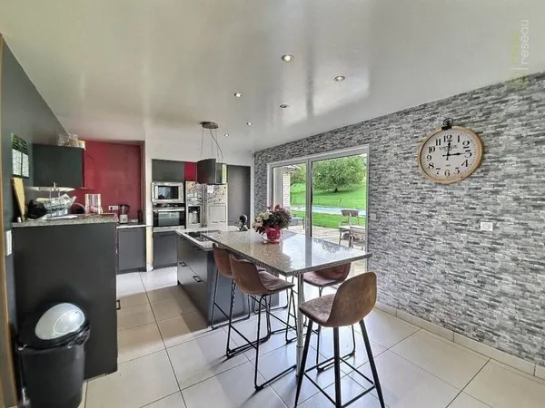 Maison 5 pièces 155 m²