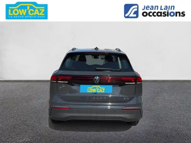 Volkswagen Tiguan 1.5 etsi 130ch dsg7 — photo 6