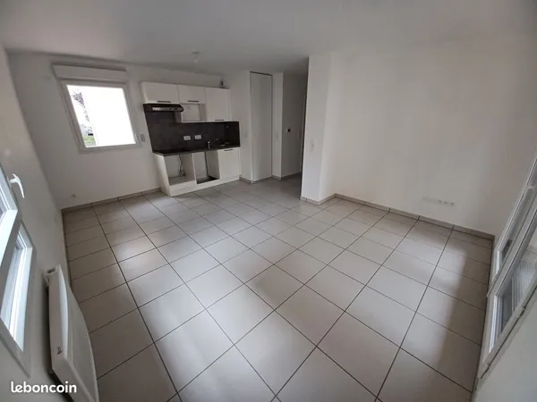 Appartement T2 + Balcon + Parking intérieur CARMES/DELILLE
