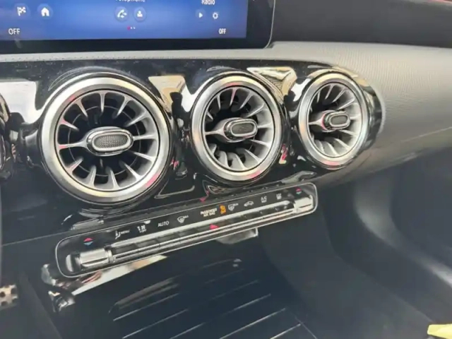 Mercedes Classe A 250 e hybrid eq amg line — photo 17