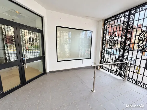 Local commercial 240 m² HENIN BEAUMONT