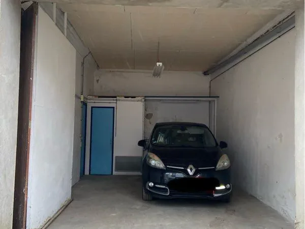 Garage à louer