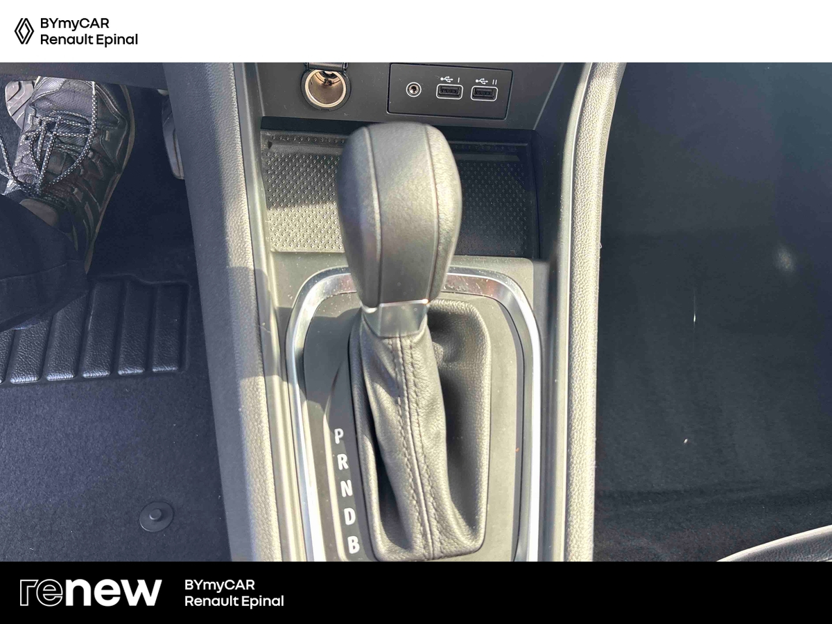Renault Captur E-Tech full hybrid 145 — photo 22