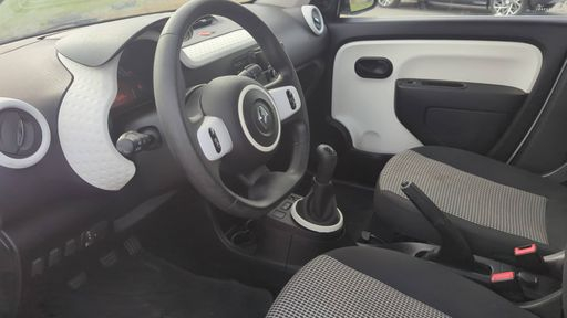 Renault Twingo 1.0 SCe 70 - Zen – 2017 – 94028 km – Essence – Boîte Manuelle — photo 17