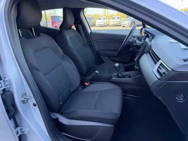 Renault Clio tce 90 — photo 13