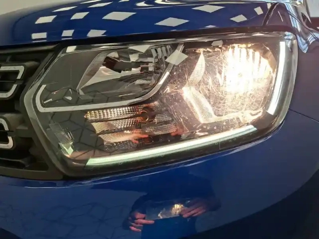 Dacia Duster blue dci 115 4x4 — photo 19