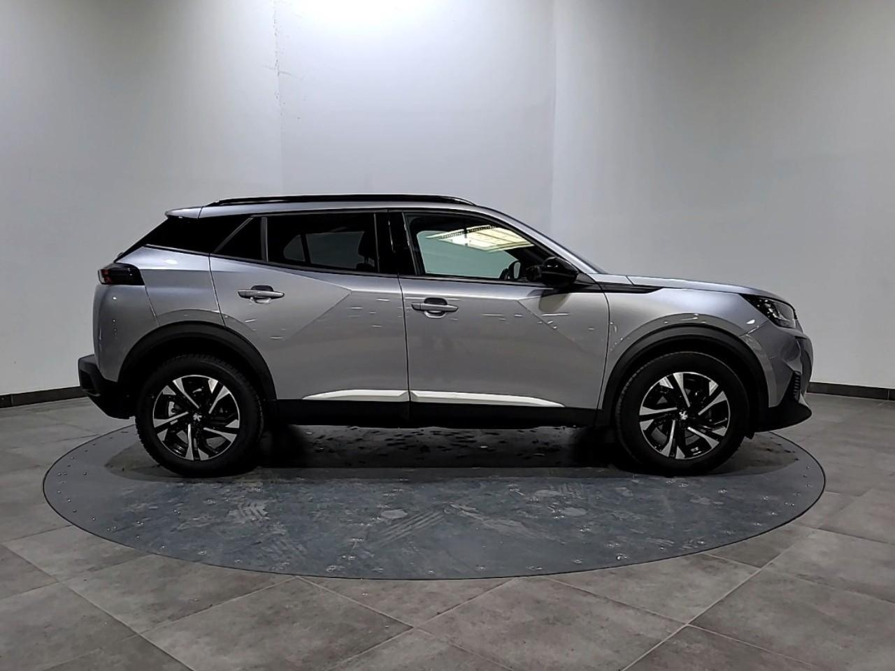 Peugeot 2008 puretech 130 s&s eat8 allure pack — photo 6