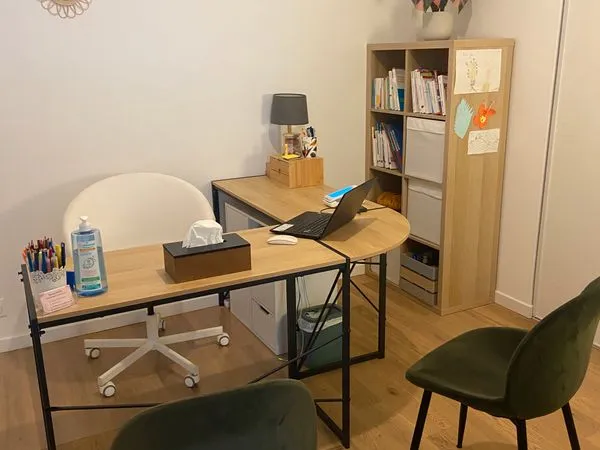 Sous-location d'un bureau - Voisins-le-Bretonneux (78)