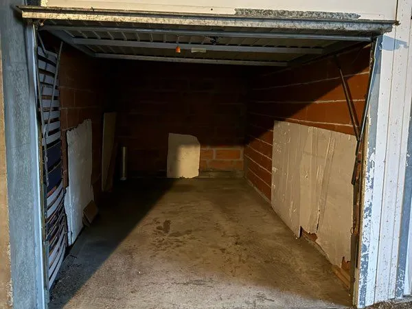 Garage à louer