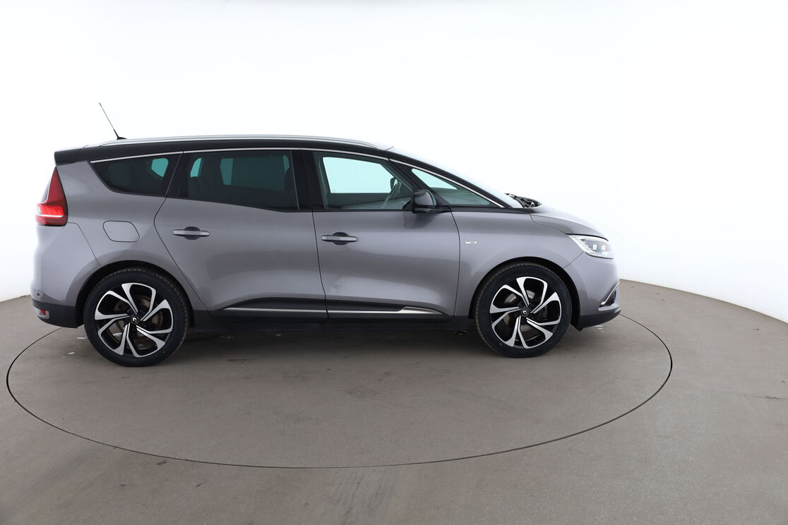 Renault Grand Scenic 1.7 dCi Blue Bose Edition — photo 6