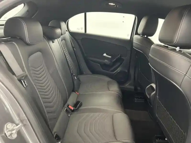 Mercedes Classe A 180 d 7g-dct style line 5p — photo 25
