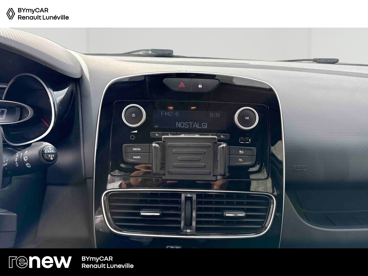 Renault Clio TCe 90 - 19 — photo 16