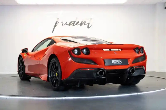Ferrari F8 tributo 3.9  v8 biturbo 720ch — photo 7