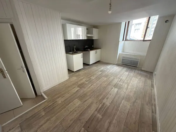 Studio 1 pièce 18 m²