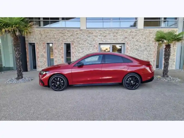 Mercedes Cla coupe 250+ avec technologie eq — photo 2
