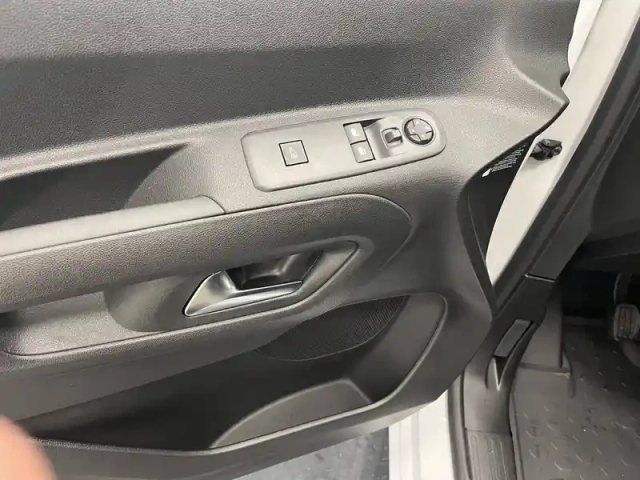 Peugeot Partner fourgon m 650 kg bluehdi 100 s&amp;s bvm6 — photo 15
