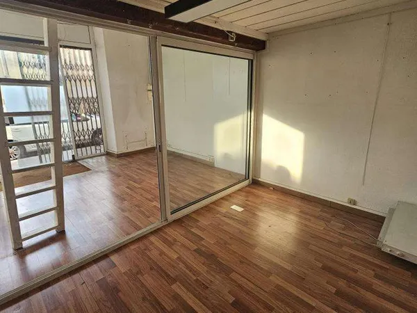 Local de 30m² secteur du port Vieil Antibes
