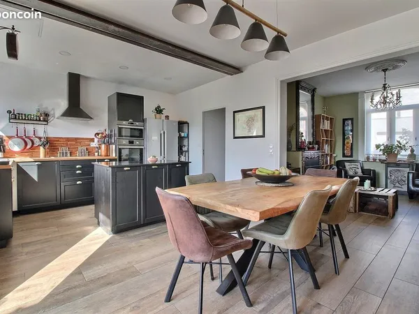 Maison 6 pièces 110 m²