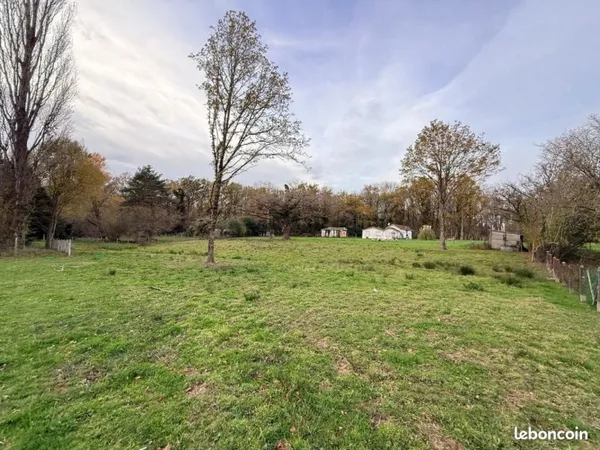 Terrain 1 200 m² Panazol